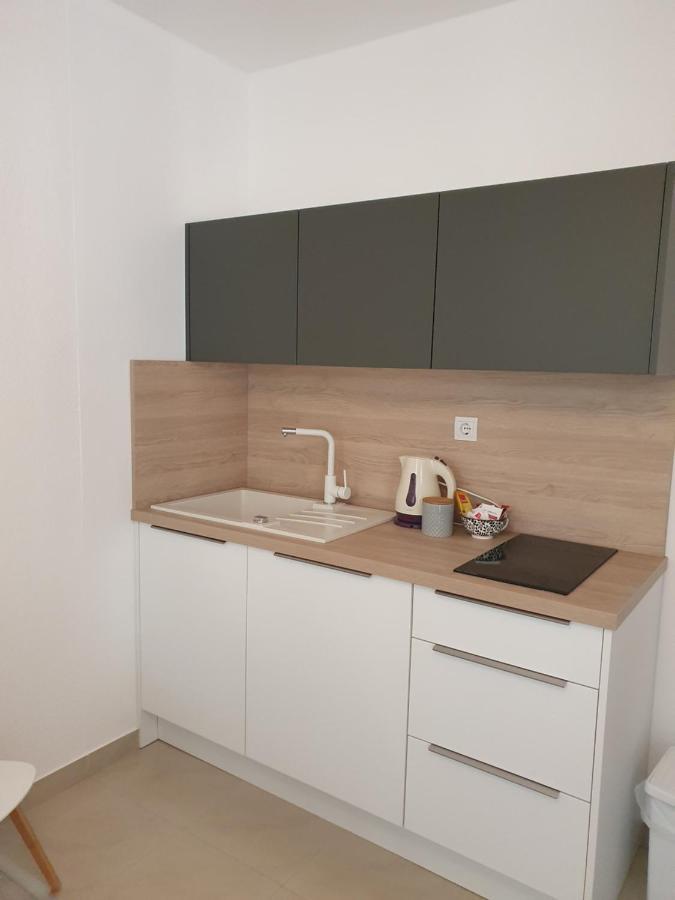 Apartmani Eterovic Baska Voda Exterior photo