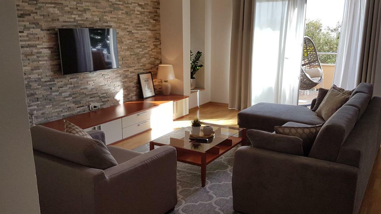 Apartmani Eterovic Baska Voda Exterior photo